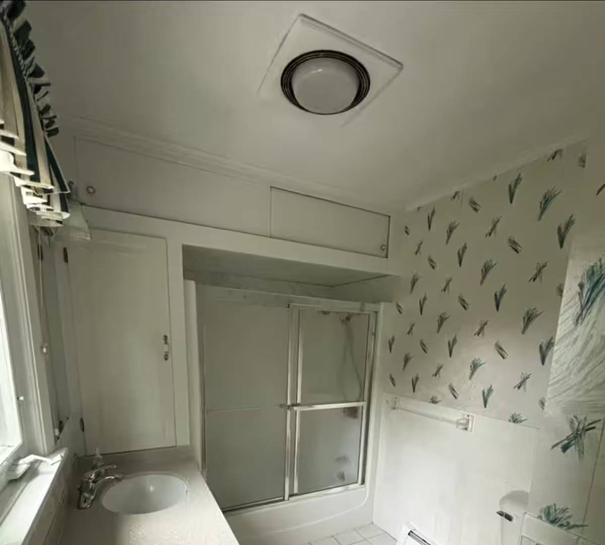 Property B Bathroom 4