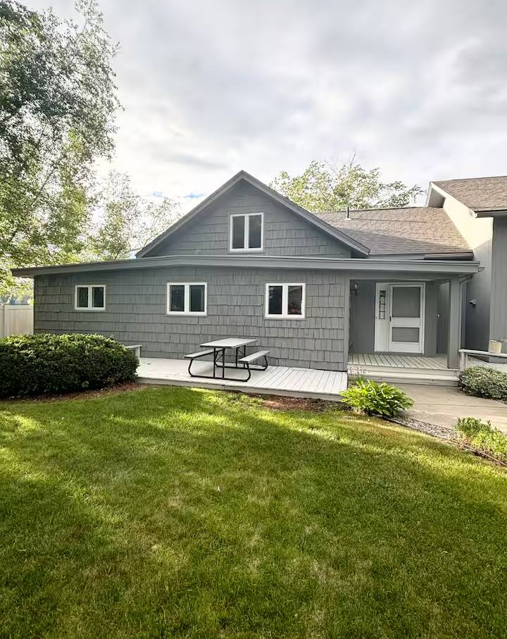 Property A Exterior View 10